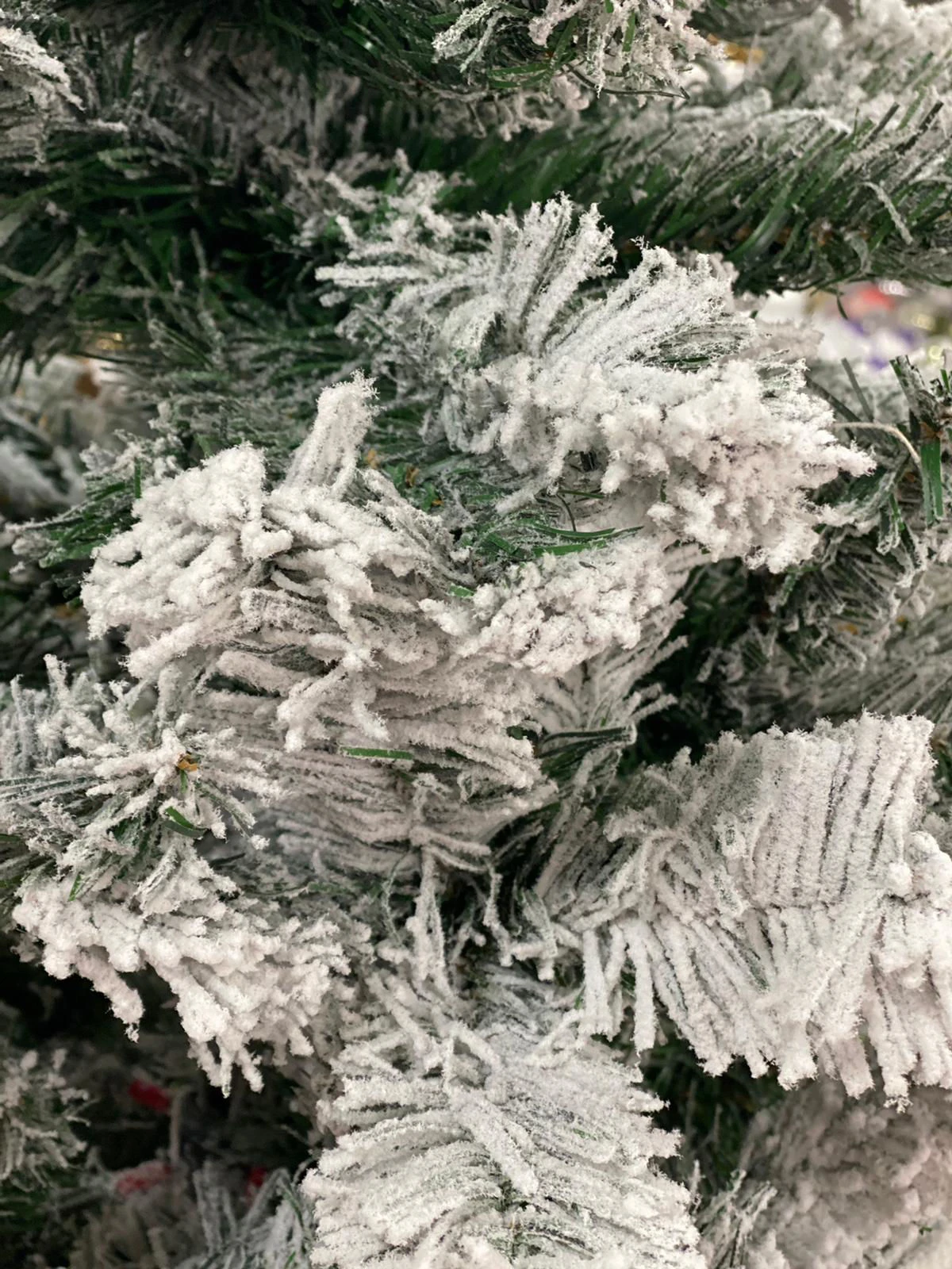 Albero Di Natale Slim Stelvio Innevato 210 Cm - immagine 2